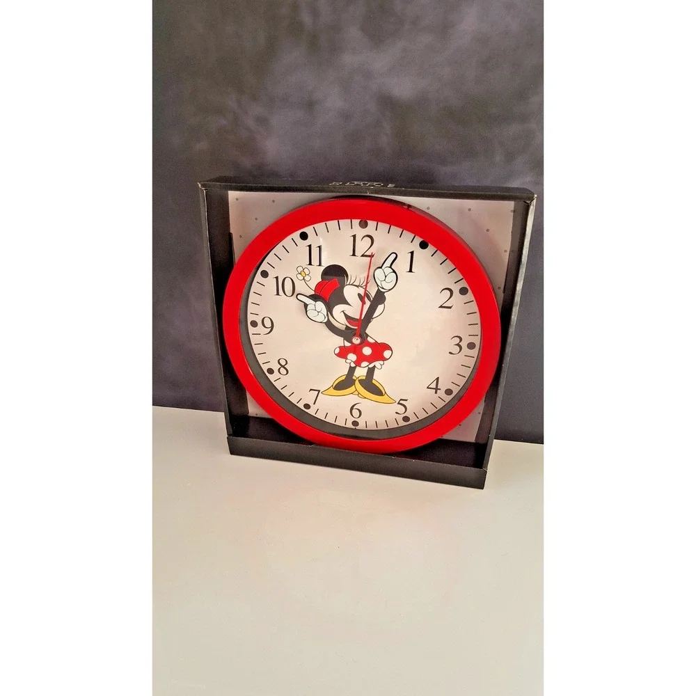 New in‎ box Disney Minnie Mouse Wall Clock red